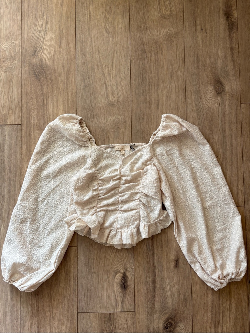 Promesa Cream Puff-Sleeve Ruched Crop Blouse